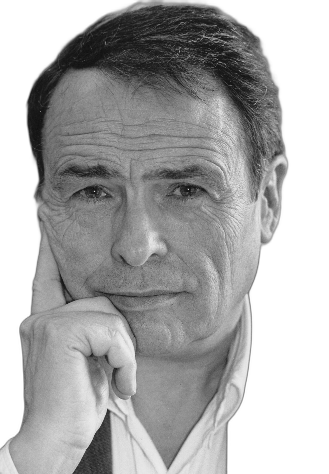 Pierre Bourdieu; sanat koleksiyonculuğunu kültürel sermaye üzerinden okuyan sosyolog.